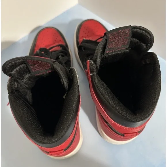 Men's Air Jordan 1 Retro '85 OG High Bred / Banned HV6674-067, Size 8 Red Black - Picture 3 of 10